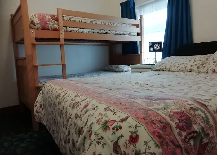 The Shining Diamond Bed & Breakfast Blackpool